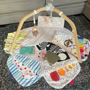 Colorful Baby Play Gym with Hanging Toys